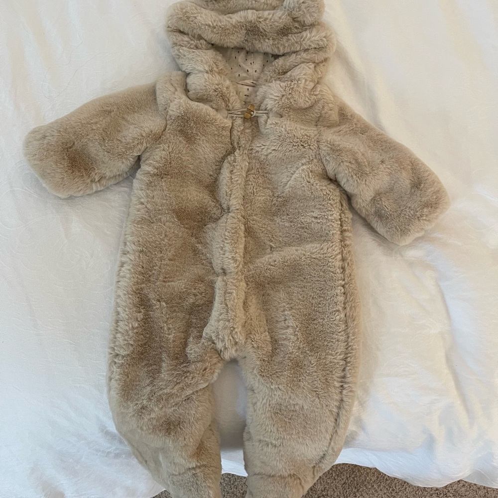 Zara Mini faux fur bunting suit 6-9 months